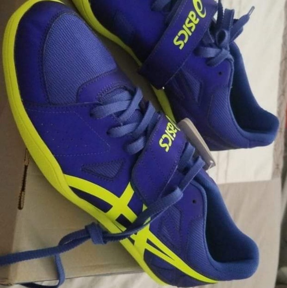 asics shot put shoes